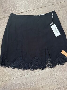 NWT Reformation Black Lace Trim Women's Mini Skirt w side slit